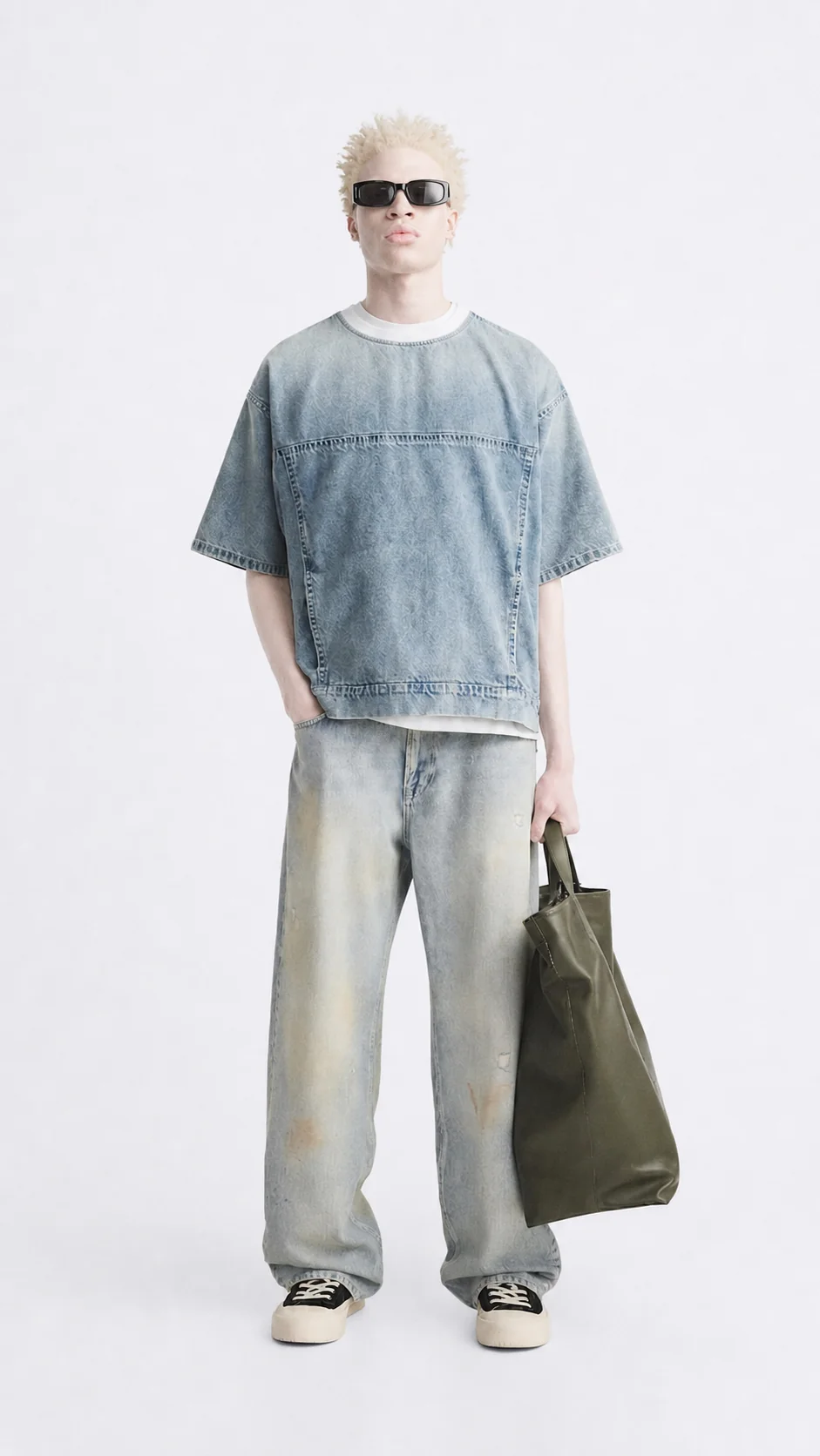 Denim T-shirt .